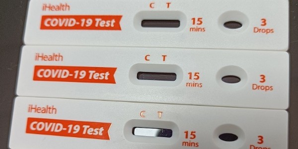 UV喷码机在新冠检测试剂卡的防伪追溯应用-广州JDB电子科技